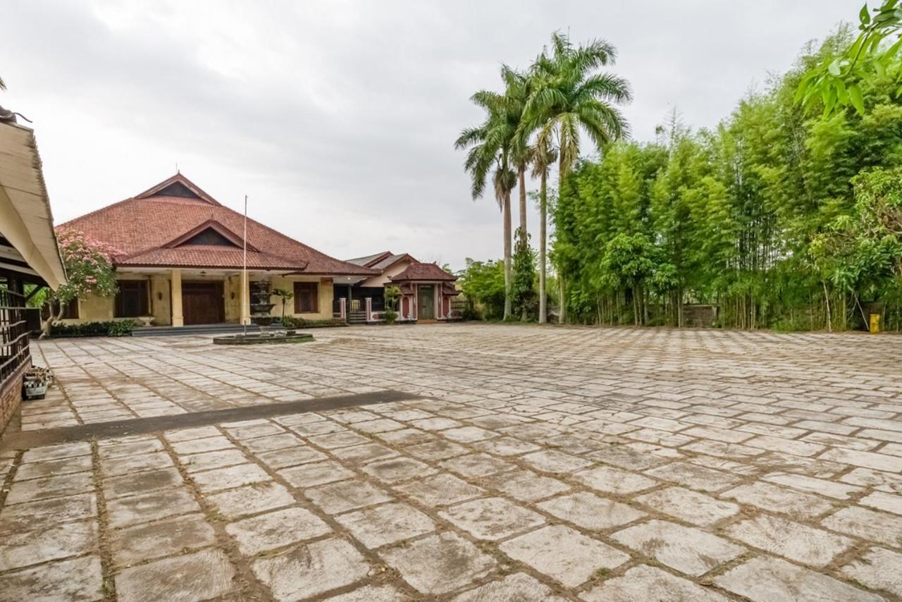 Reddoorz Syariah Near Gor Ken Arok Hotel Malang Luaran gambar